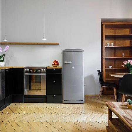 Cracwow Market Squere Apartment Krakow Luaran gambar