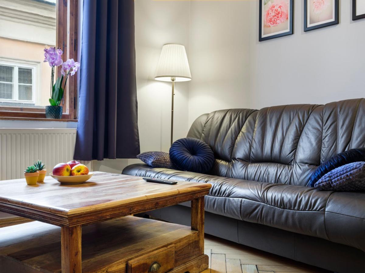 Cracwow Market Squere Apartment Krakow Luaran gambar
