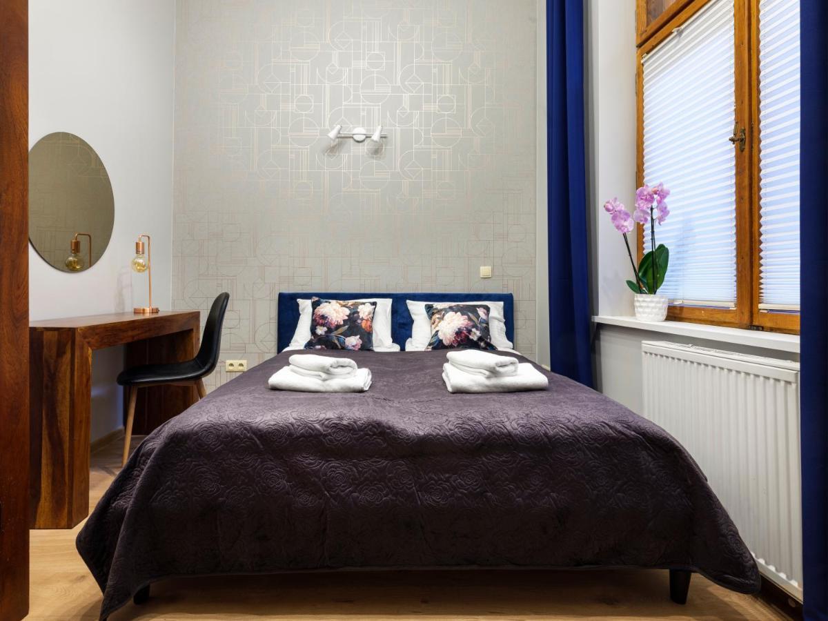 Cracwow Market Squere Apartment Krakow Luaran gambar